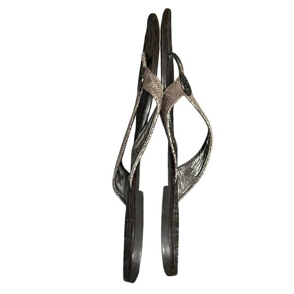 Tory Burch Thora Thong Sandal 9 Brown Glitter Leather Flip Flops Logo Medallion - Picture 7 of 16